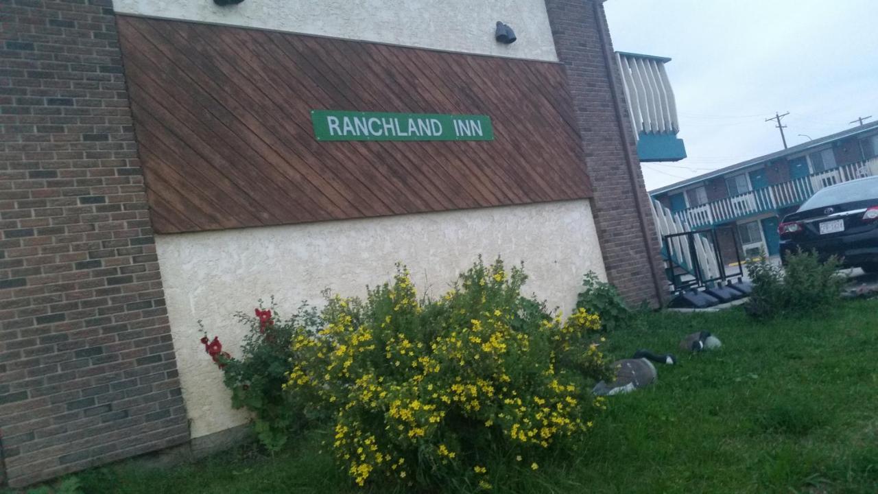 Nanton Ranchland Inn מראה חיצוני תמונה