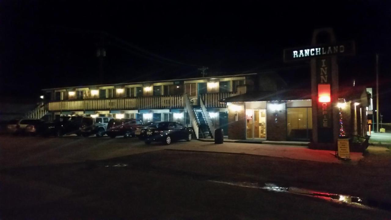 Nanton Ranchland Inn מראה חיצוני תמונה