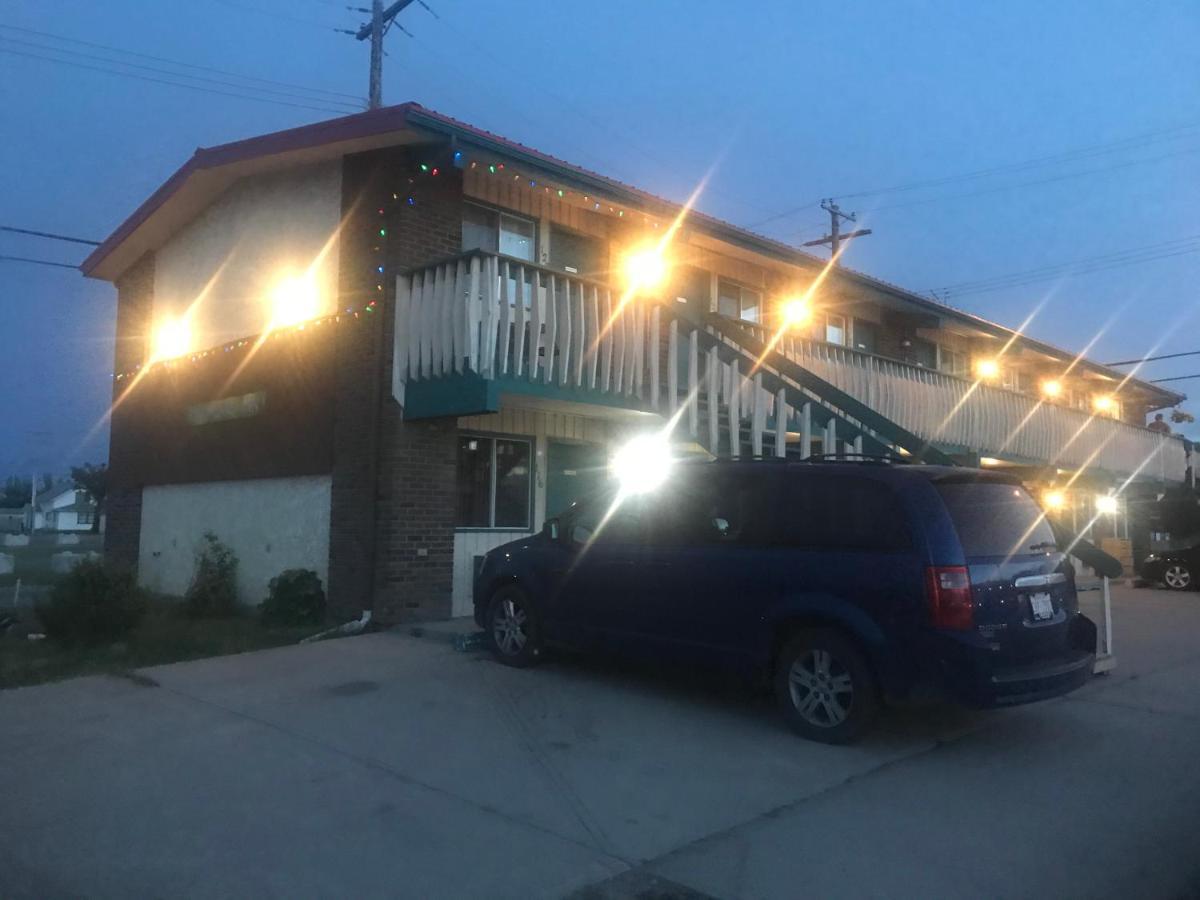 Nanton Ranchland Inn מראה חיצוני תמונה