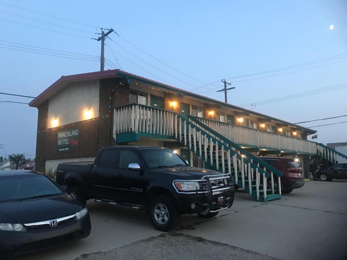 Nanton Ranchland Inn מראה חיצוני תמונה