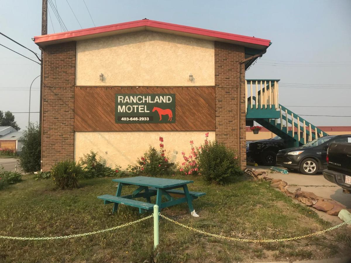 Nanton Ranchland Inn מראה חיצוני תמונה
