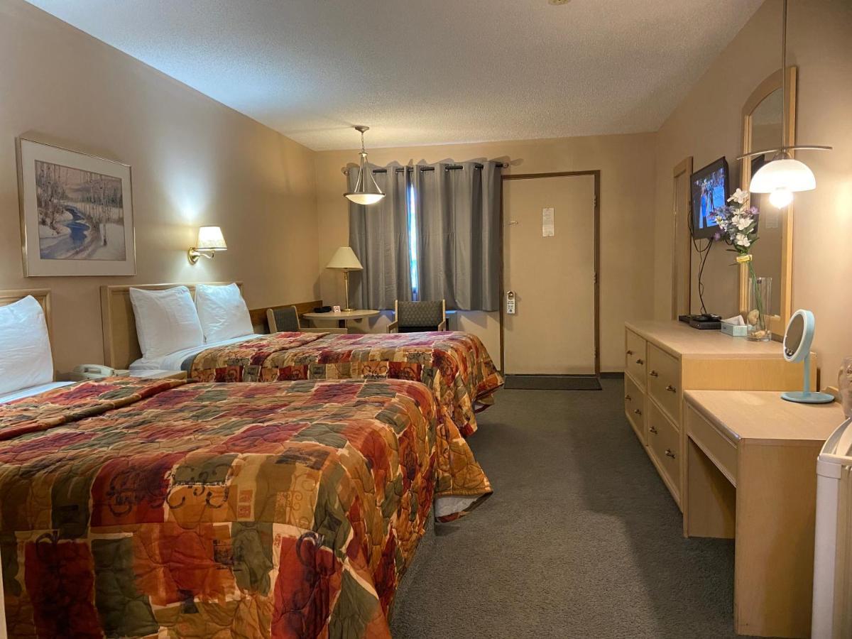 Nanton Ranchland Inn מראה חיצוני תמונה