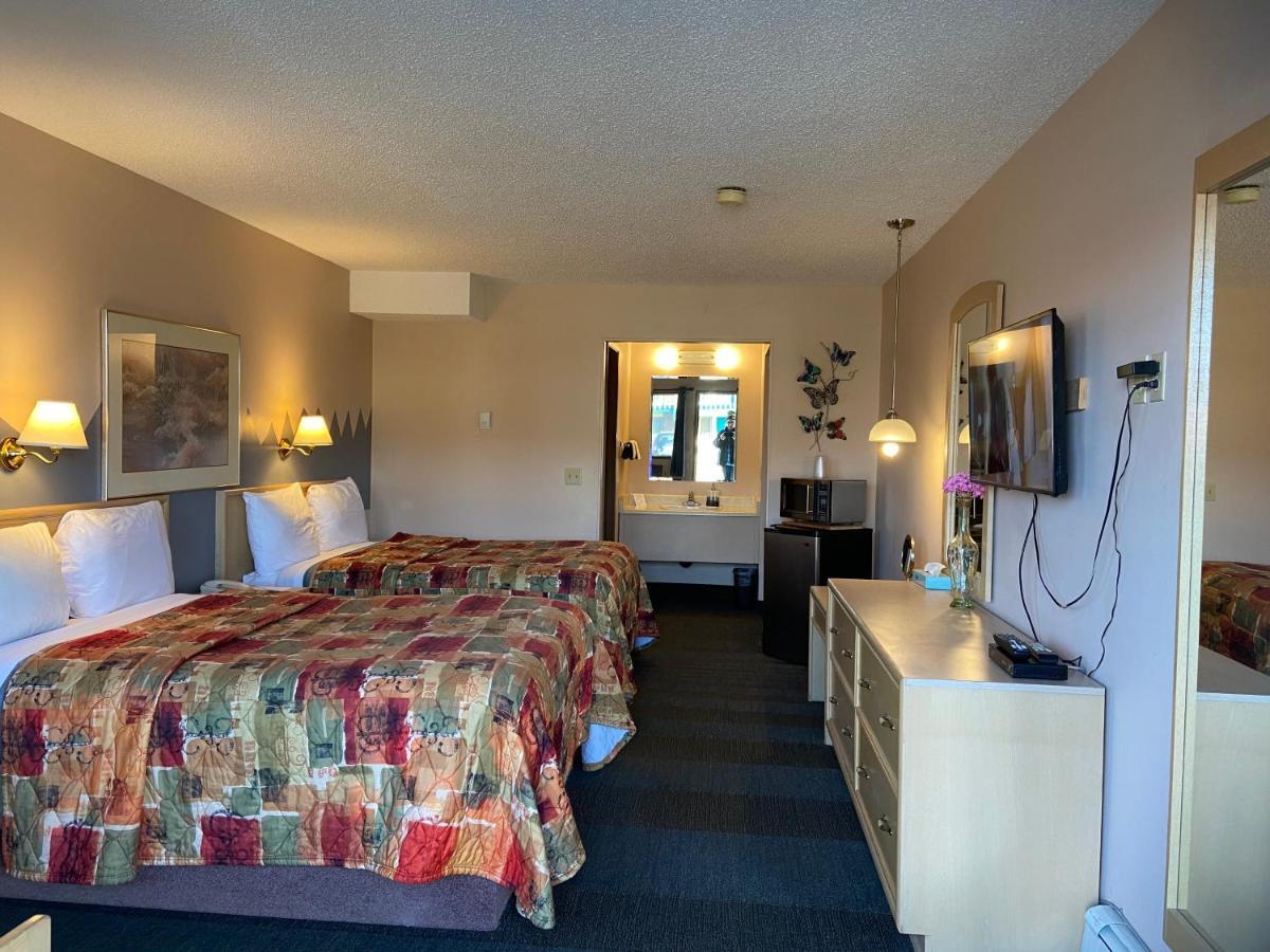 Nanton Ranchland Inn מראה חיצוני תמונה