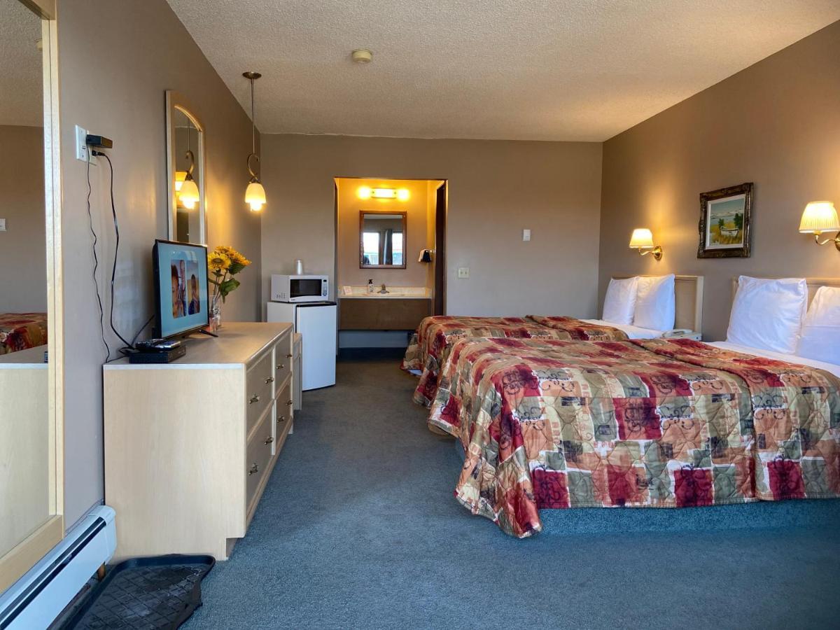 Nanton Ranchland Inn מראה חיצוני תמונה