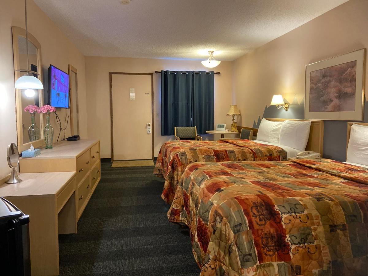 Nanton Ranchland Inn מראה חיצוני תמונה