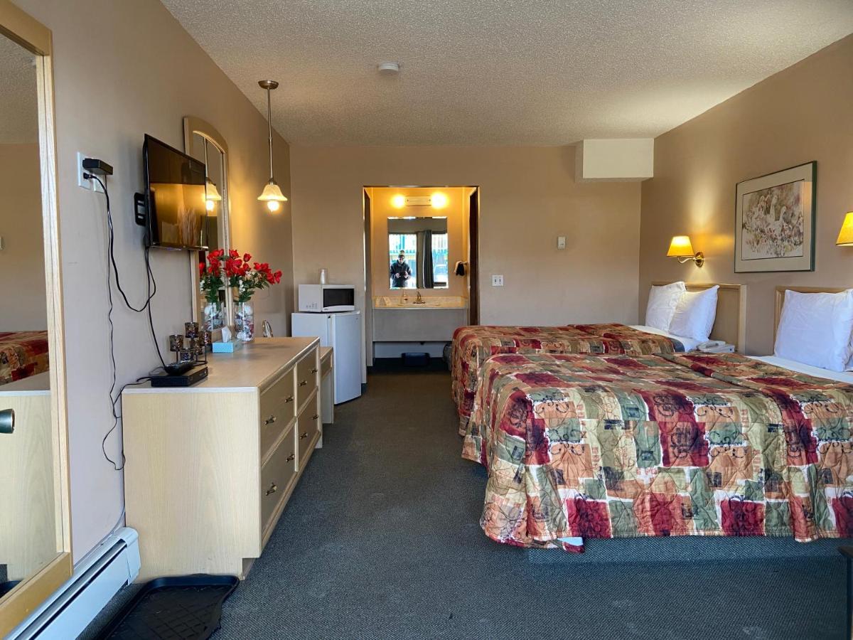 Nanton Ranchland Inn מראה חיצוני תמונה