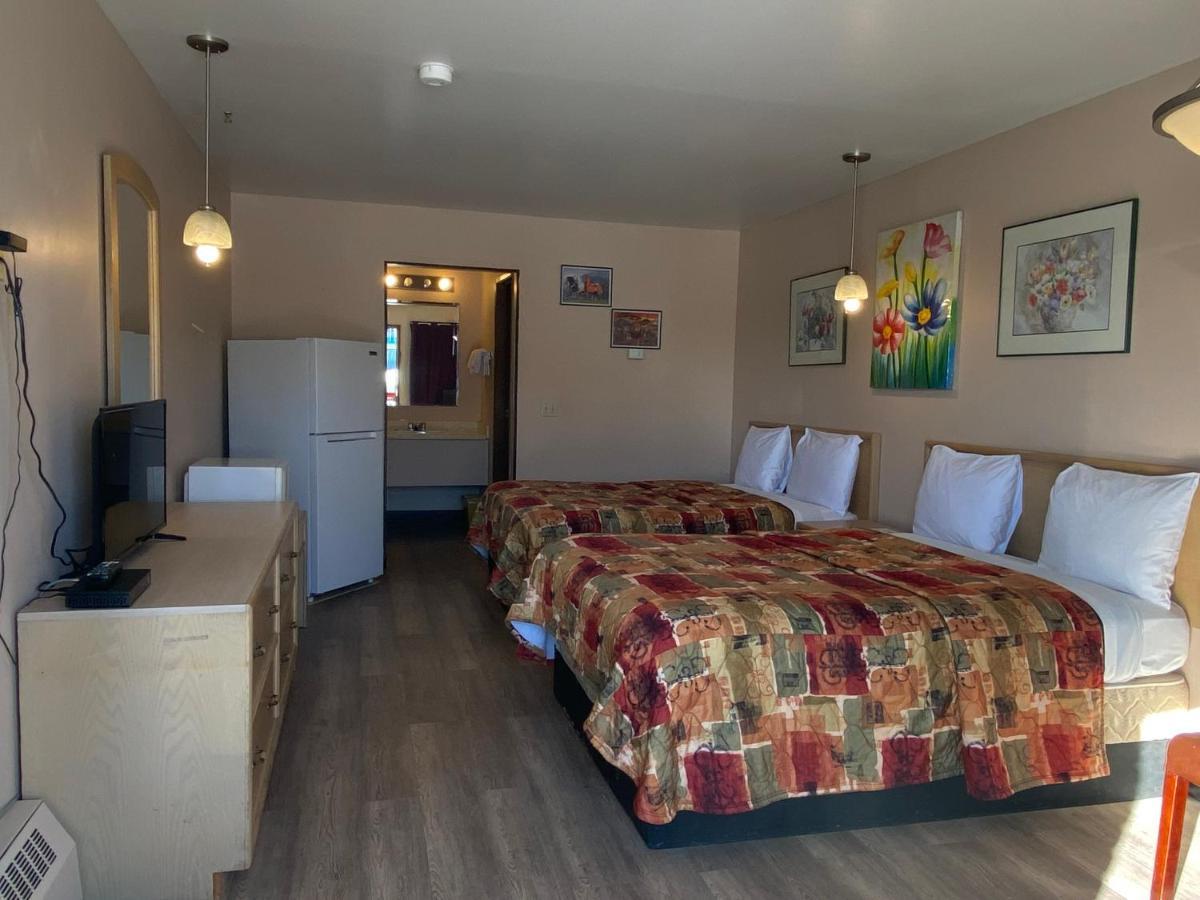 Nanton Ranchland Inn מראה חיצוני תמונה